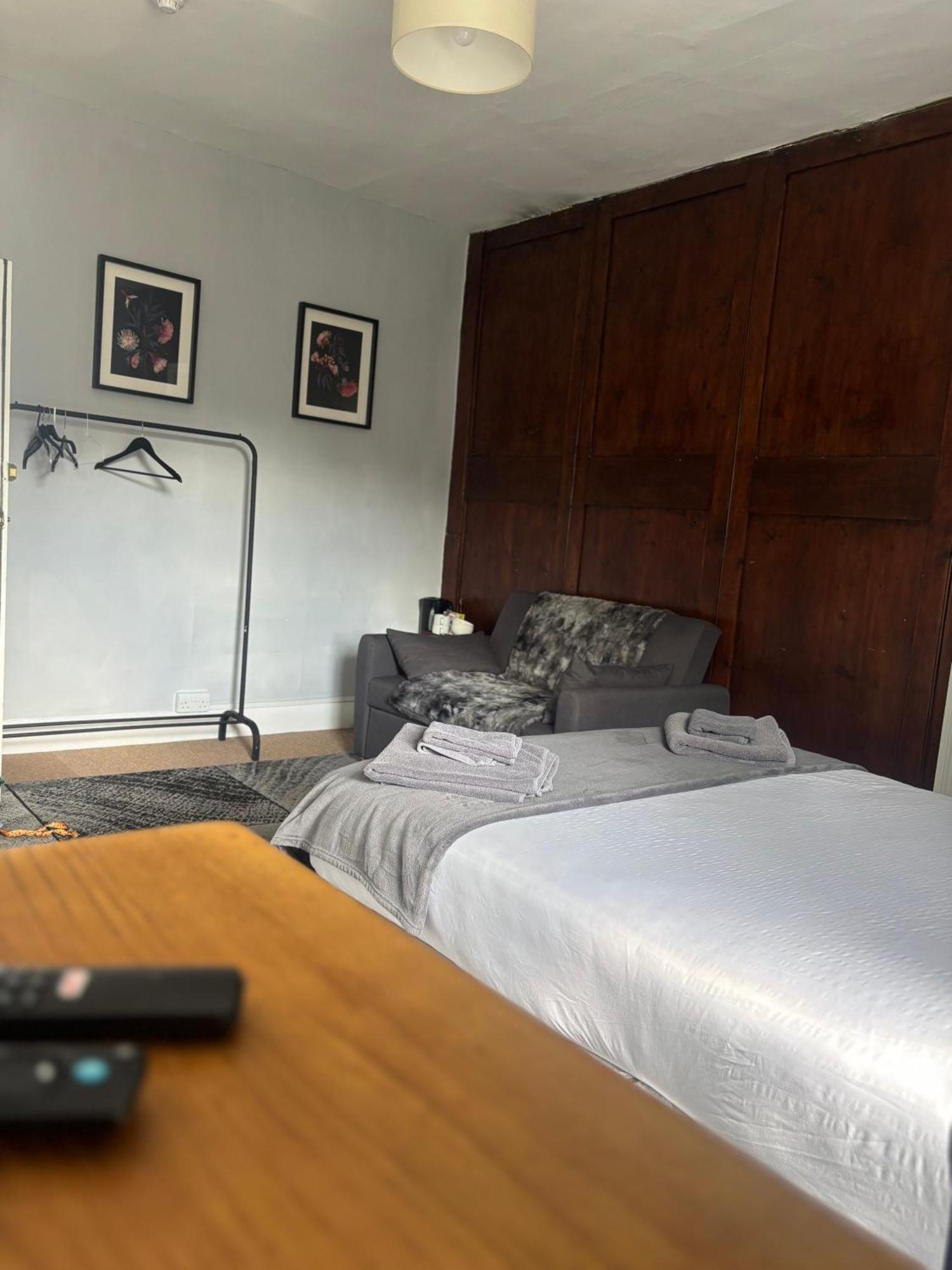 Three Tuns Ashwell Bed & Breakfast Ngoại thất bức ảnh